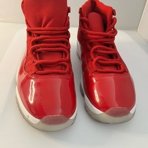 Jordan 11 Retro High Win (378037-623) Red/Blk/Wht size 12